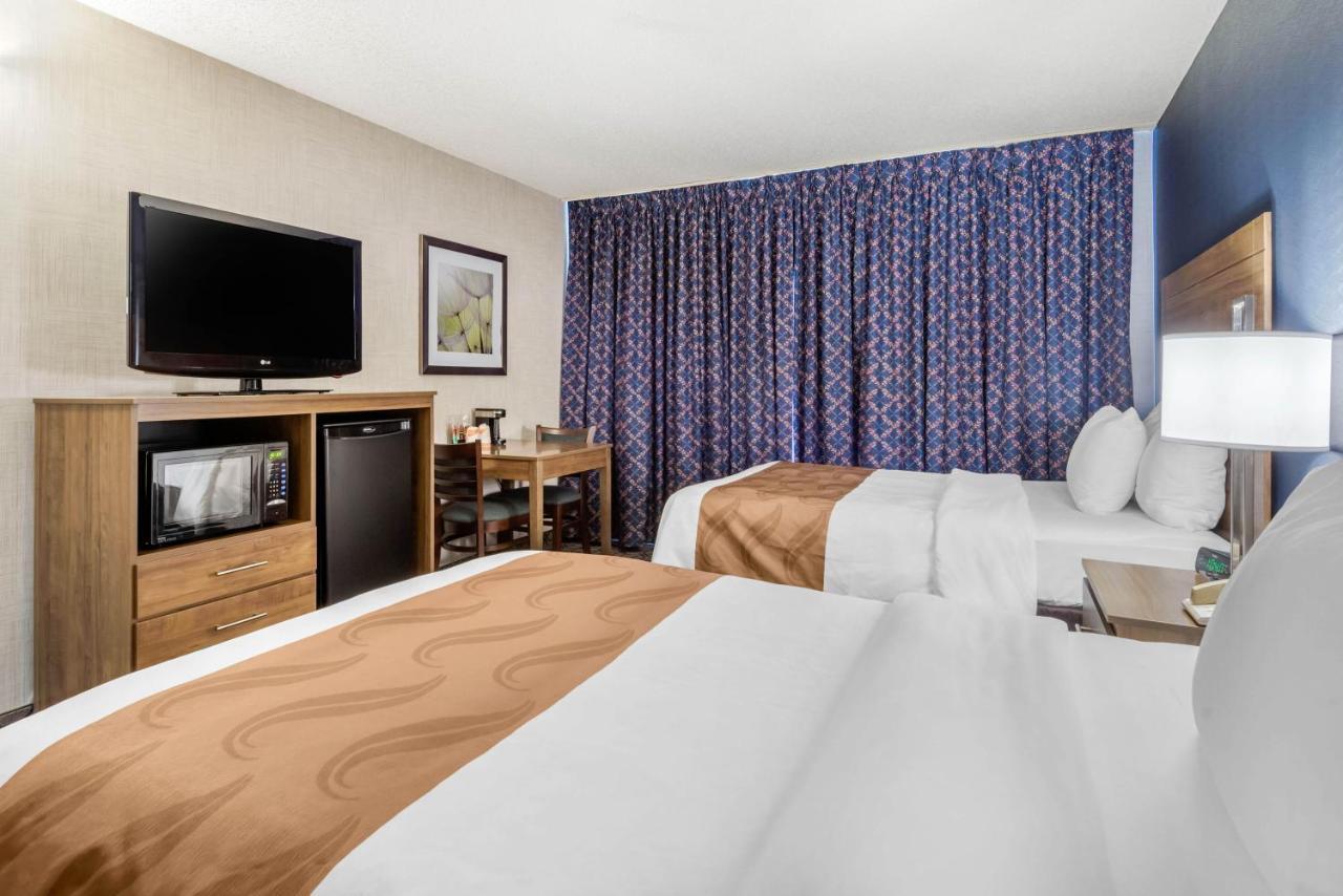 Quality Suites Whitby Exterior foto